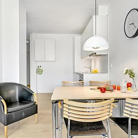 C - 01 Apartament
